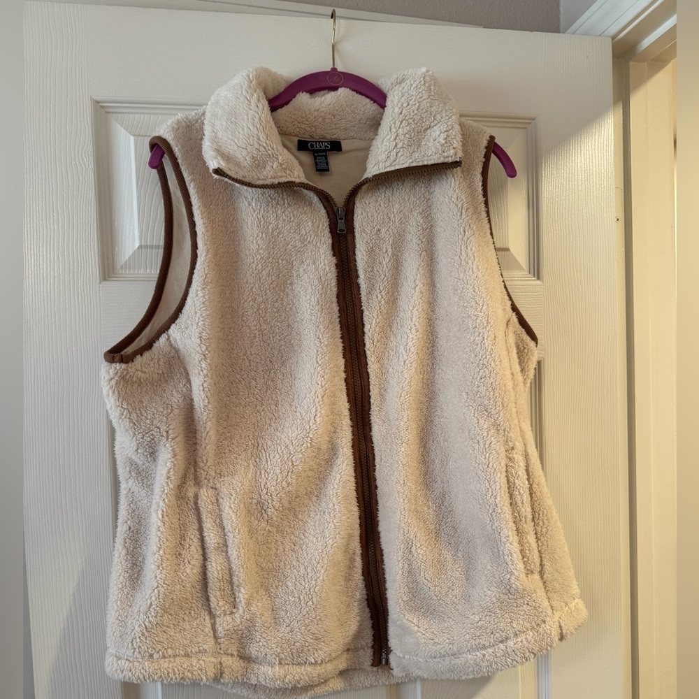 Sherpa-Like Vest with Pockets